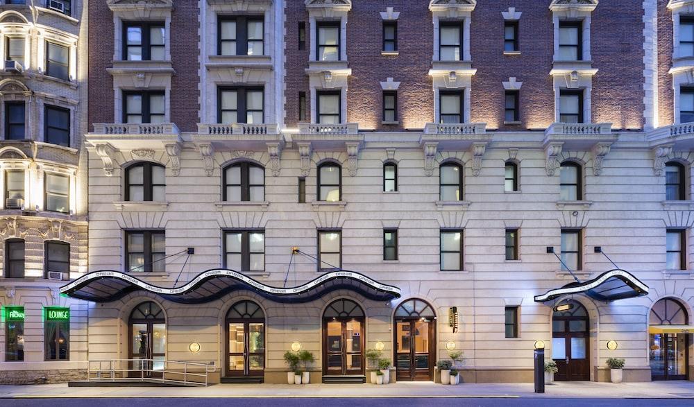 Отель Dream Midtown, By Hyatt Нью-Йорк Экстерьер фото